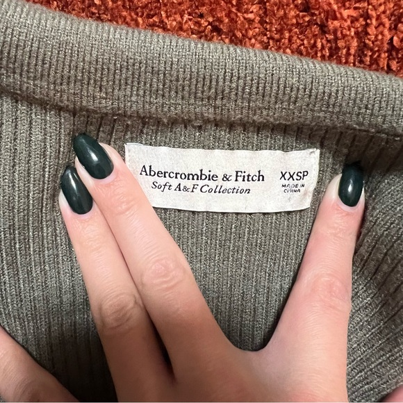 Abercrombie and Fitch ribbed midi button down sweaterdress - Picture 5 of 5